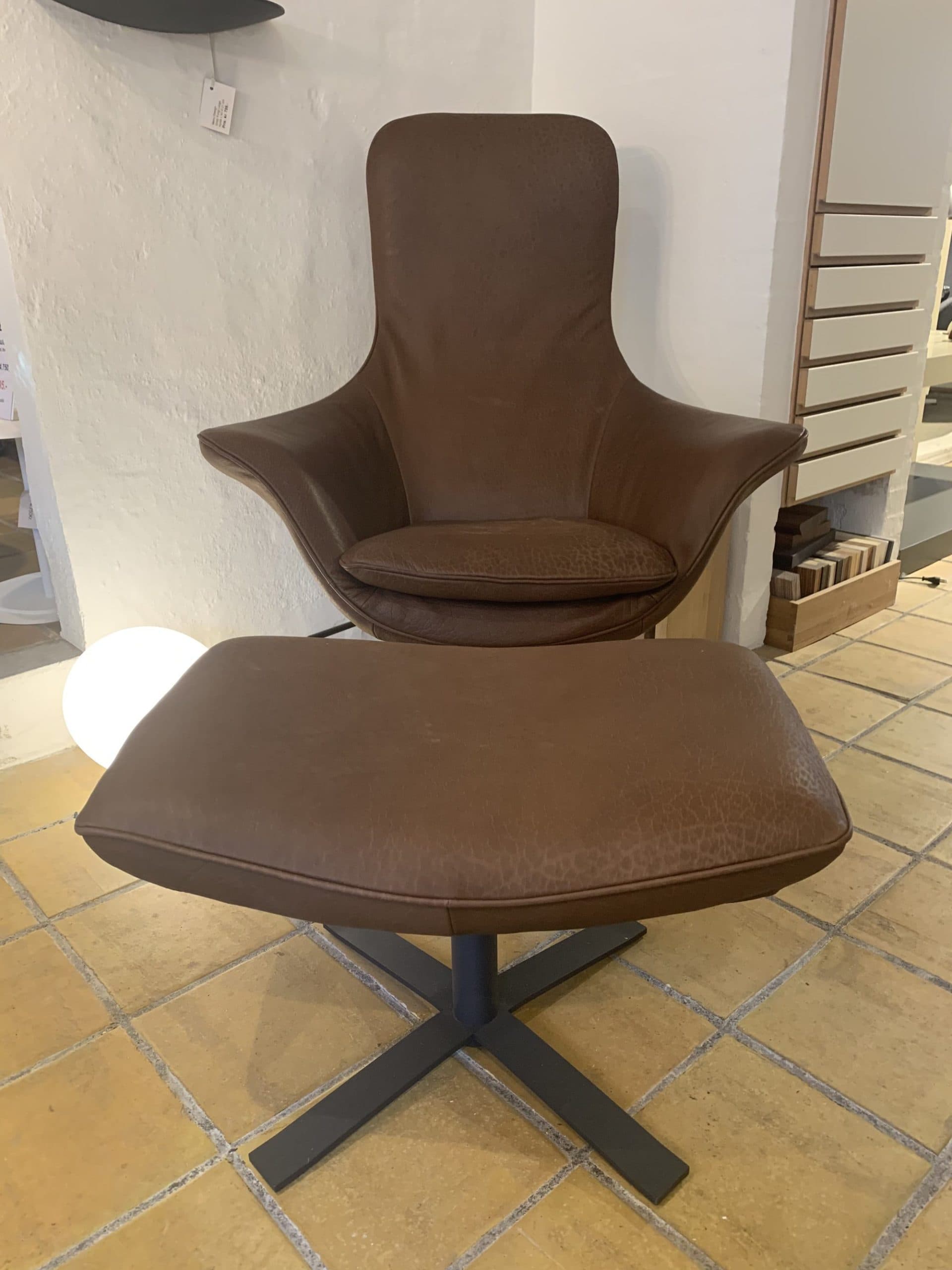 Label Seat24 lænestol m/skammel