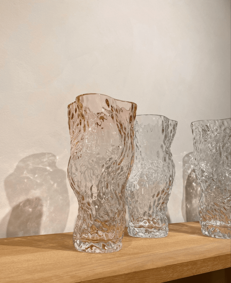 Hein Studio Ostrea rock vase